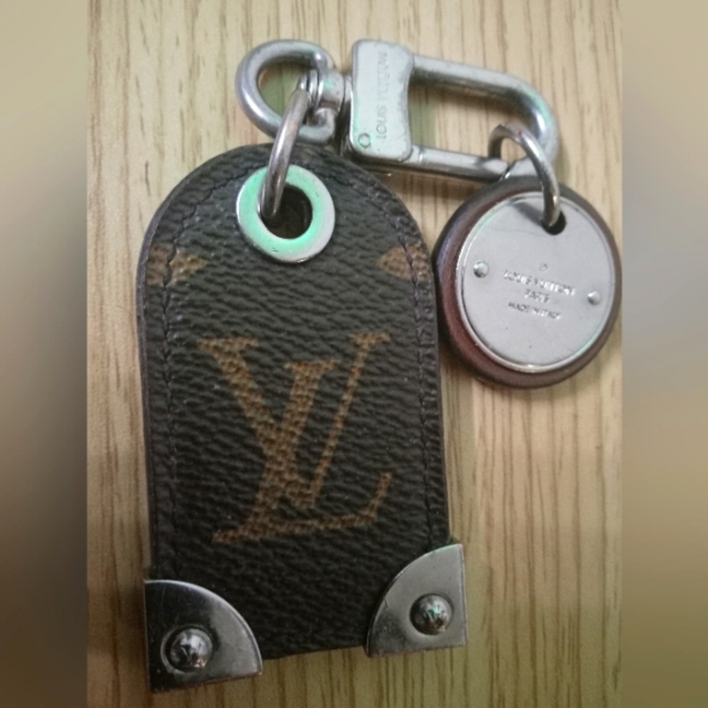 Louis Vuitton Brown keychain fob